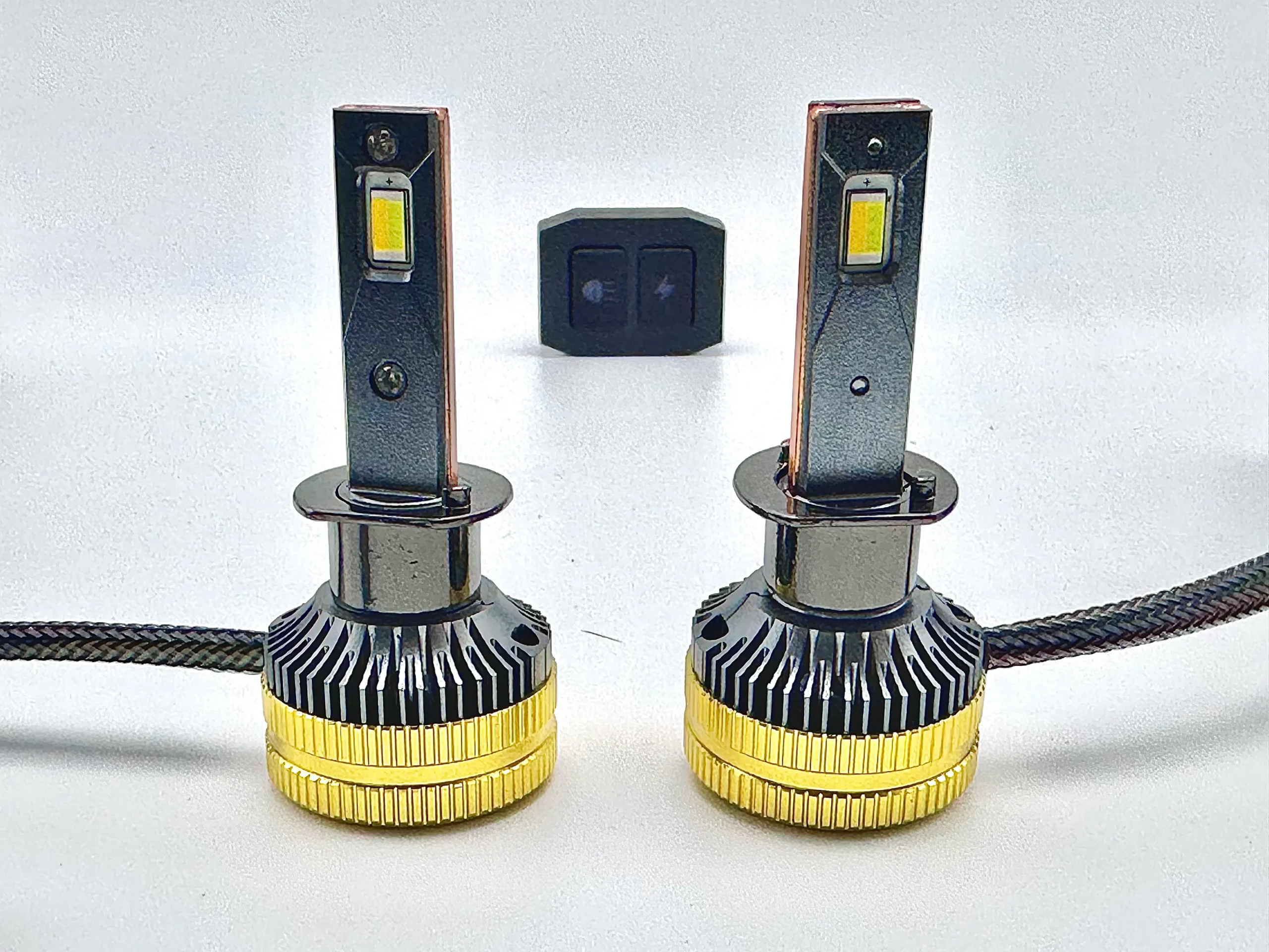 M32 H1 LED Bulb Color change