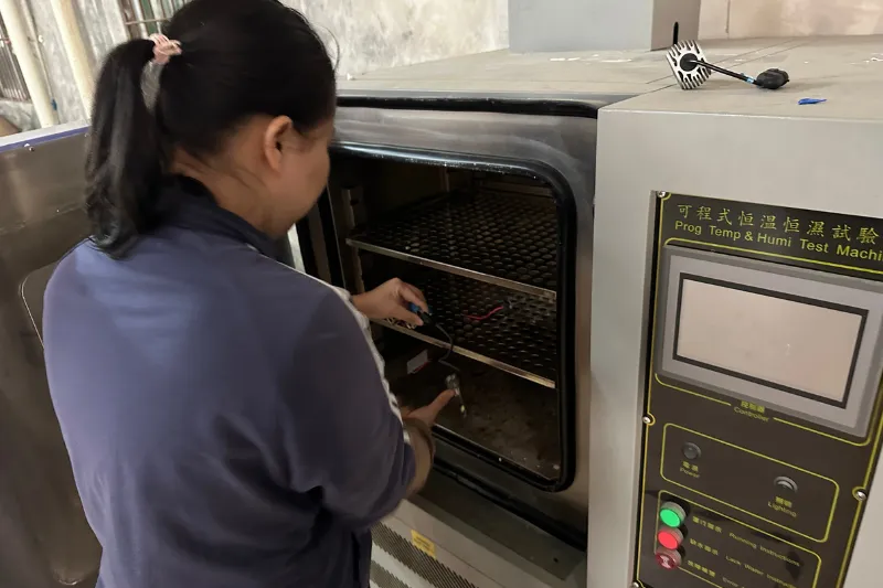 H4 LED Aging Test