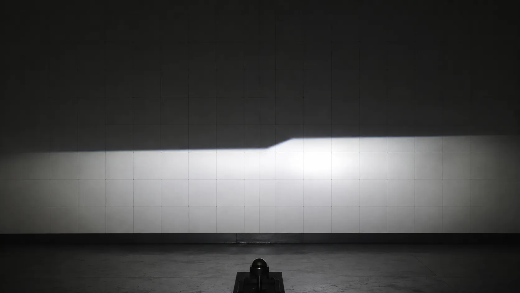 H1 Low Beam Wall Test