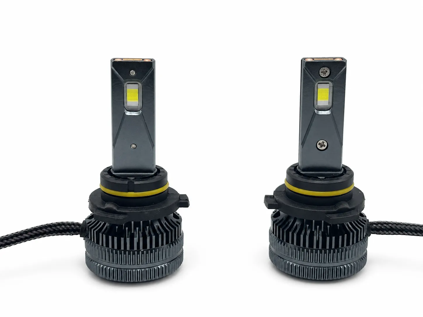 L19 Series 9006 LED Bulb